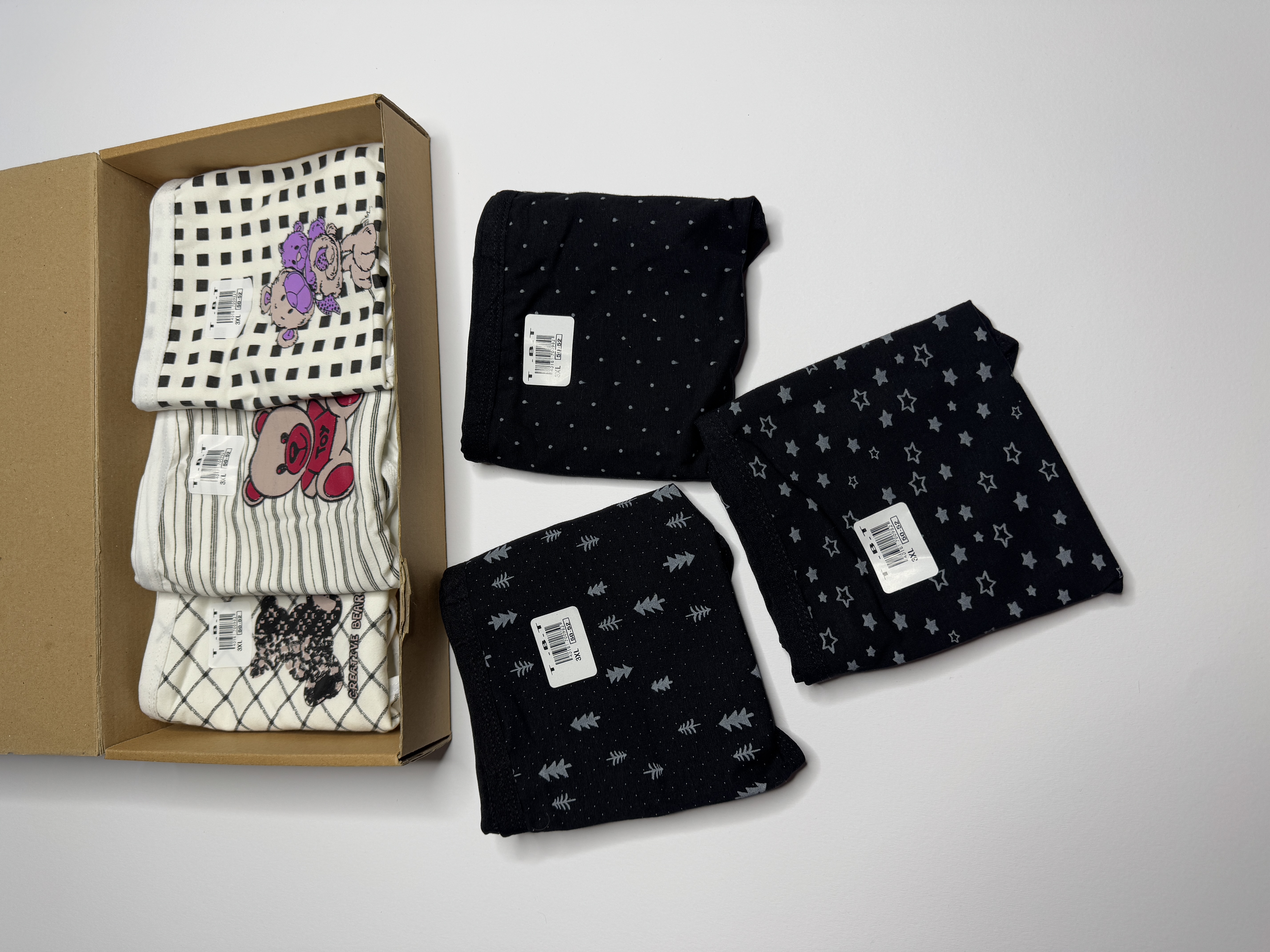 شورت نخی تم مشکی سایز بزرگ